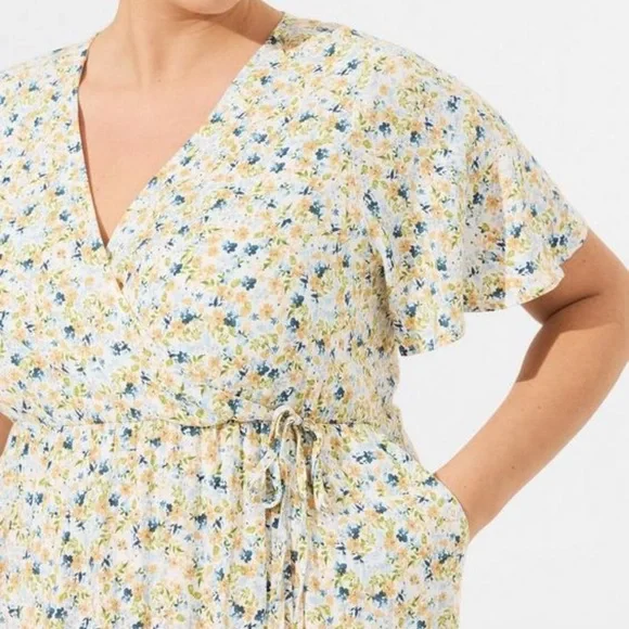 NWT- Torrid Size: 2 Maxi Rayon Slub Surplice Wrap Dress - Picture 2 of 6